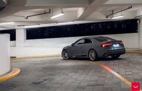 Audi RS5 на дисках Vossen HFX-2 (5-Болтов)
