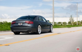 AUDI S8 НА КОВАНЫХ ДИСКАХ VOSSEN LC-106T