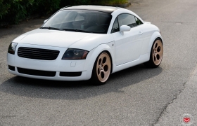 AUDI TT НА КОВАНЫХ ДИСКАХ VOSSEN LC-103