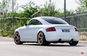 AUDI TT НА КОВАНЫХ ДИСКАХ VOSSEN LC-103