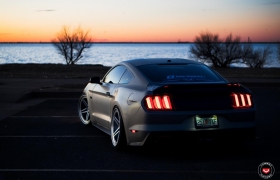 FORD MUSTANG - VOSSEN FORGED: LC SERIES: LC-102