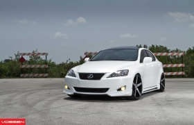 LEXUS IS на дисках Vossen CV3