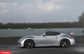 NISSAN 370Z на дисках Vossen CV3