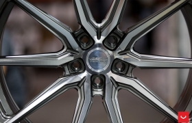 ДИСКИ VOSSEN HF-3 В ЦВЕТЕ GLOSS GRAPHITE POLISHED