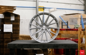 ДИСКИ VOSSEN HF-4T В ЦВЕТЕ SATIN SILVER