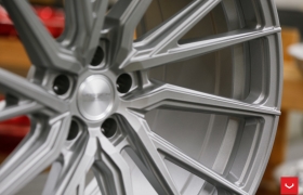 ДИСКИ VOSSEN HF-4T В ЦВЕТЕ SATIN SILVER
