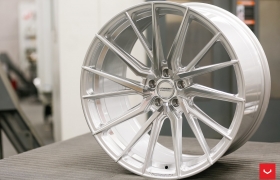 ДИСКИ VOSSEN HF-4T В ЦВЕТЕ SILVER POLISHED