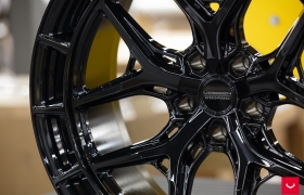 Диски Vossen HFX-1 5 болтов в цвете Gloss Black