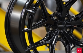 Диски Vossen HFX-1 5 болтов в цвете Gloss Black