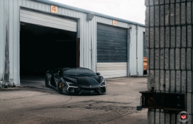Lamborghini Revuelto на дисках Vossen VPS-1