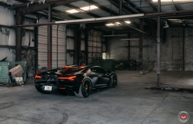 Lamborghini Revuelto на дисках Vossen VPS-1