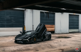 Lamborghini Revuelto на дисках Vossen VPS-1
