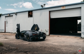 Lamborghini Revuelto на дисках Vossen VPS-1