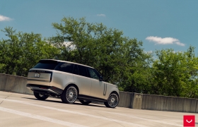 Range Rover на дисках Vossen HF-8