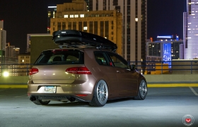 VW GTI НА КОВАНЫХ ДИСКАХ VOSSEN LC-106T