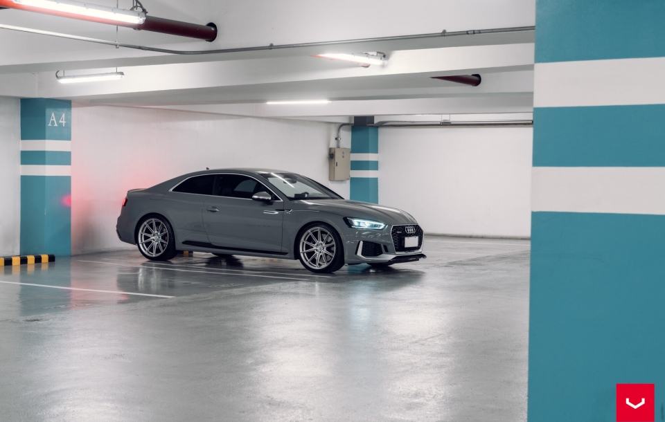 Audi RS5 на дисках Vossen HFX-2 (5-Болтов)