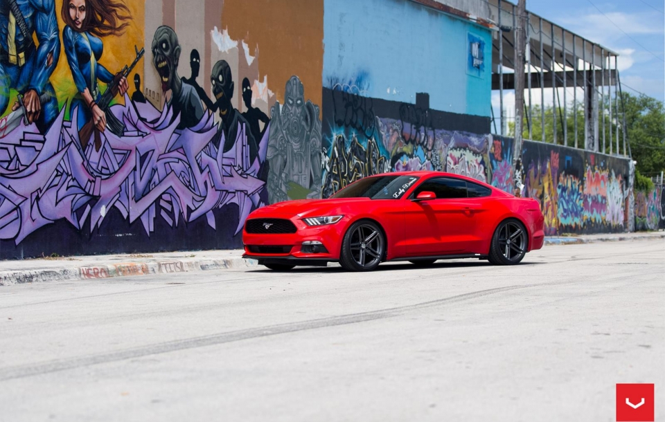 FORD MUSTANG - VOSSEN FLOW FORMED SERIES: VFS5