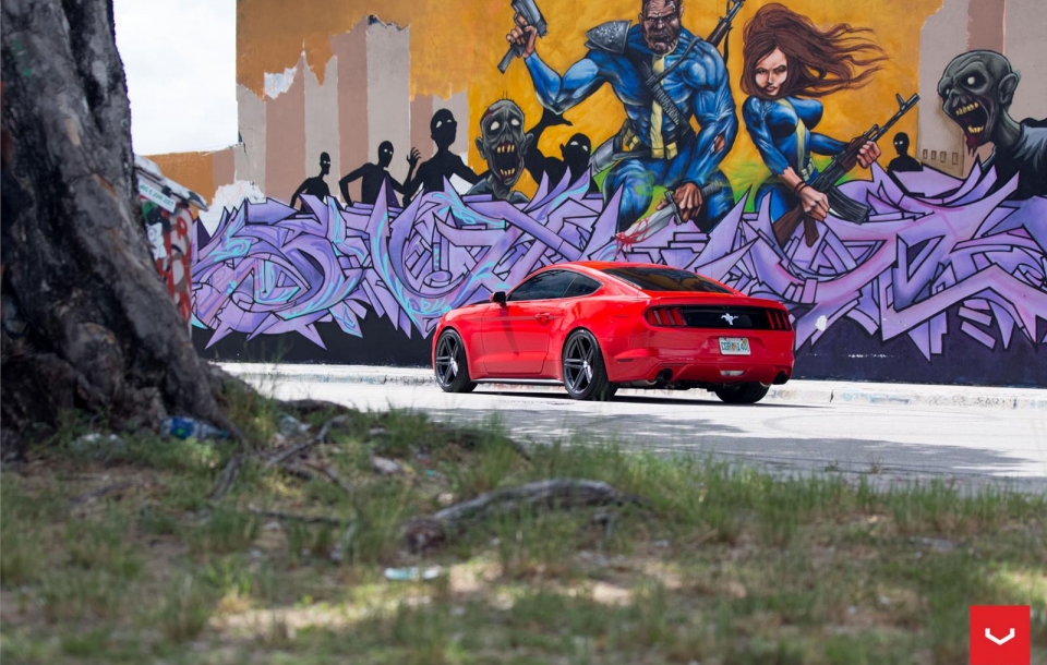 FORD MUSTANG - VOSSEN FLOW FORMED SERIES: VFS5