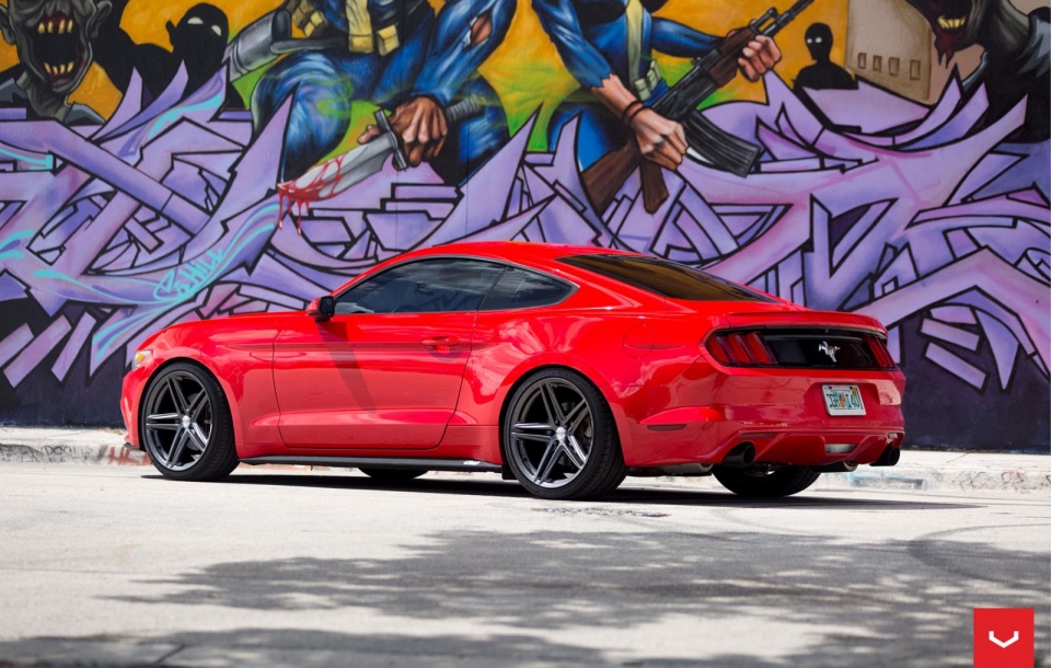 FORD MUSTANG - VOSSEN FLOW FORMED SERIES: VFS5