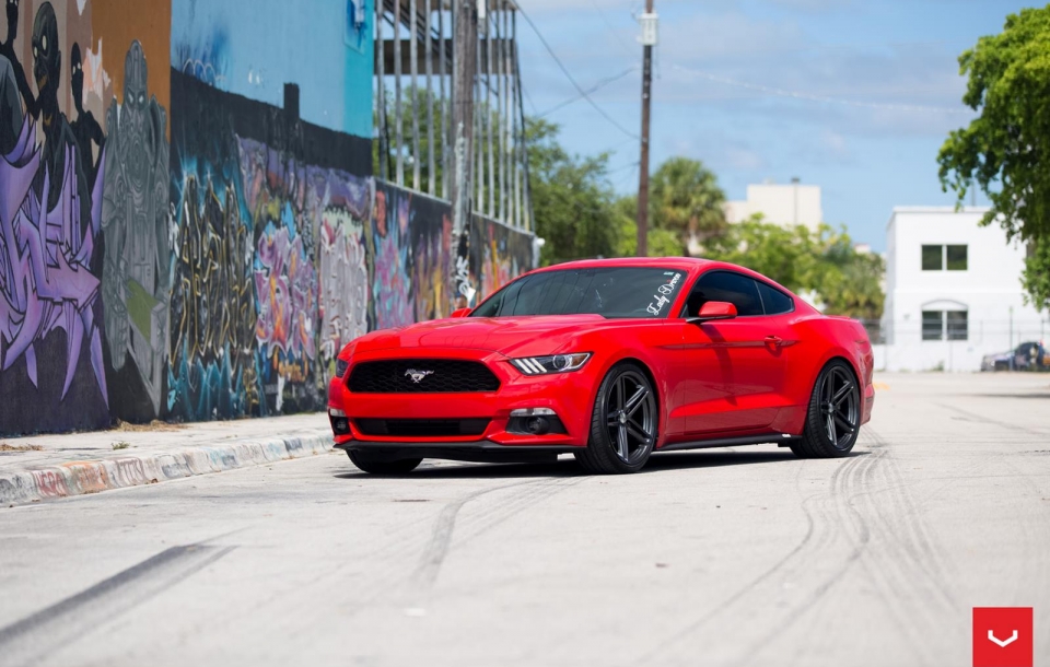 FORD MUSTANG - VOSSEN FLOW FORMED SERIES: VFS5