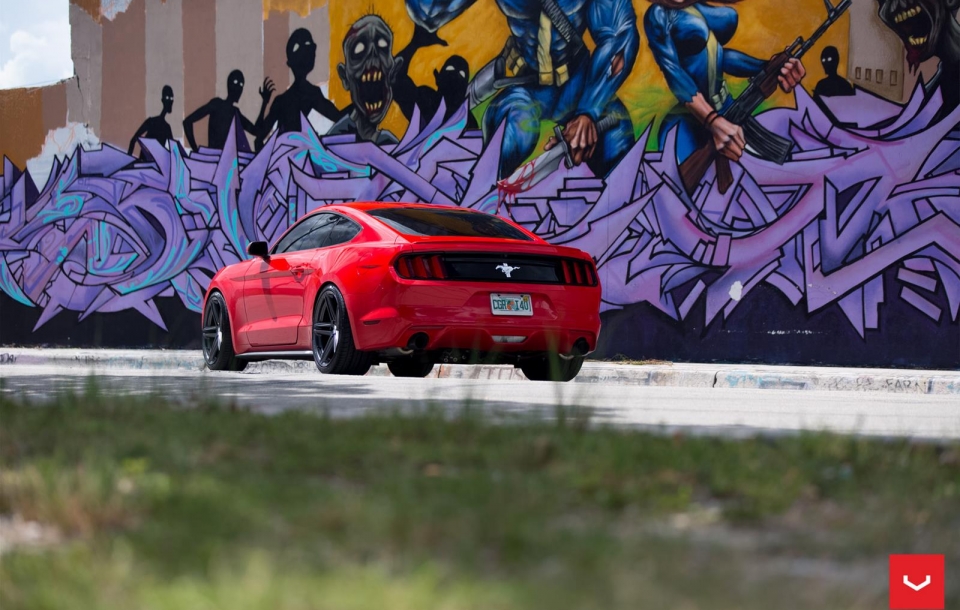 FORD MUSTANG - VOSSEN FLOW FORMED SERIES: VFS5