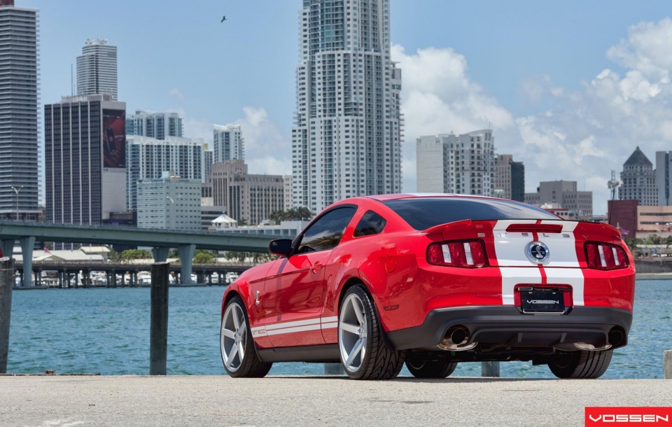 FORD MUSTANG на дисках Vossen CV3