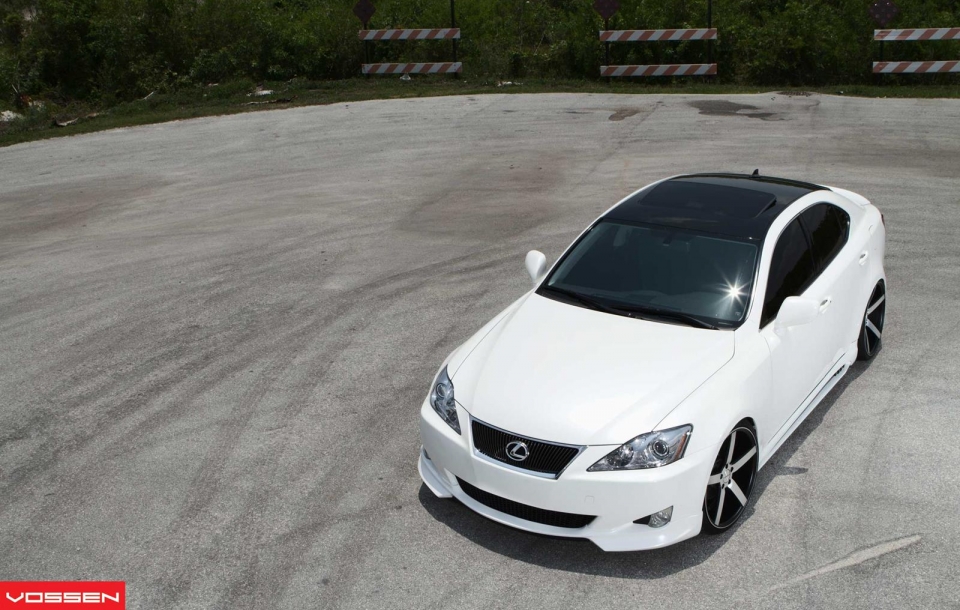 LEXUS IS на дисках Vossen CV3