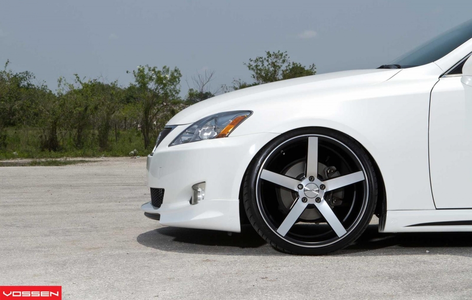 LEXUS IS на дисках Vossen CV3