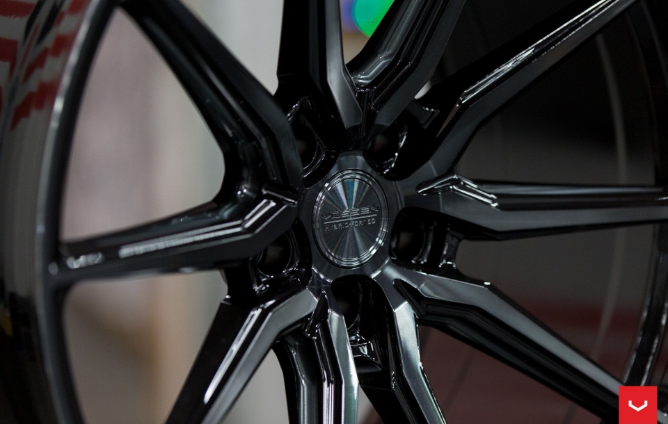 ДИСКИ VOSSEN HF-3 В ЦВЕТЕ TINTED GLOSS BLACK