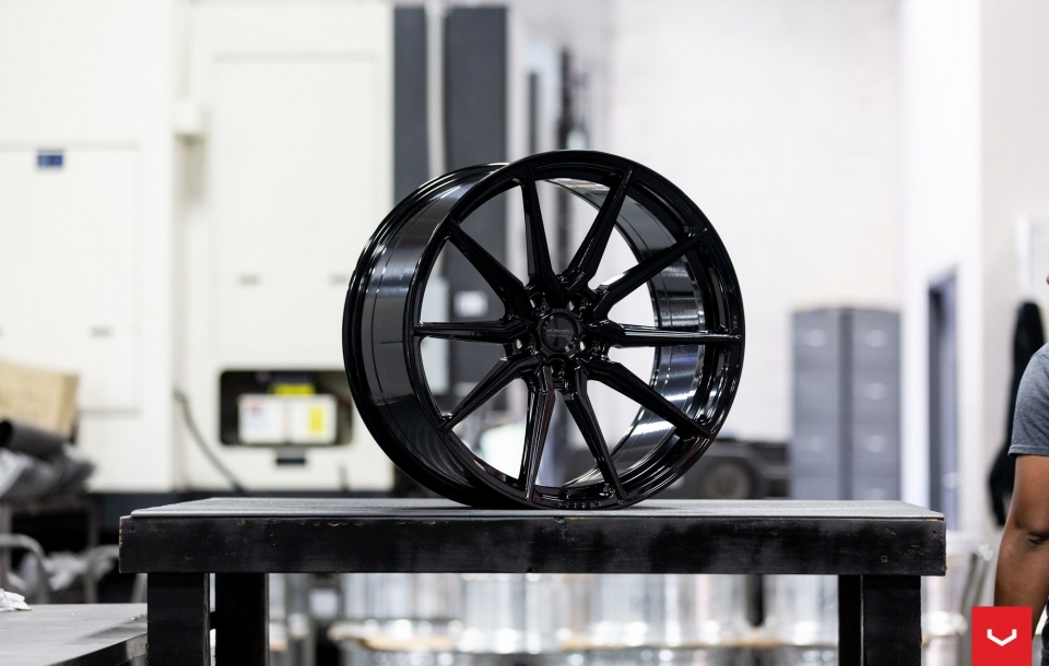 ДИСКИ VOSSEN HF-3 В ЦВЕТЕ GLOSS BLACK