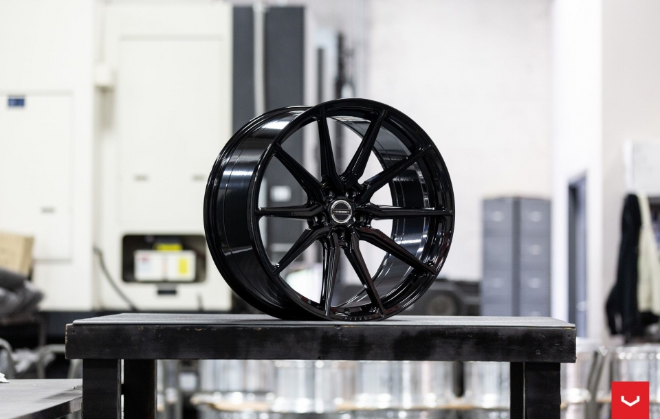 ДИСКИ VOSSEN HF-3 В ЦВЕТЕ GLOSS BLACK