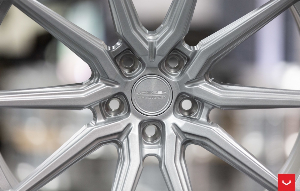 ДИСКИ VOSSEN HF-3 В ЦВЕТЕ SATIN SILVER