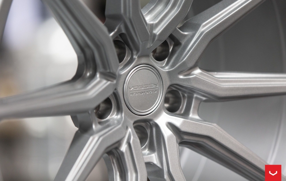 ДИСКИ VOSSEN HF-3 В ЦВЕТЕ SATIN SILVER