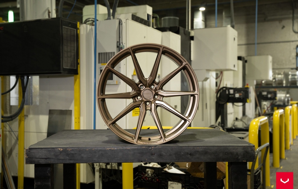 ДИСКИ VOSSEN HF-3 В ЦВЕТЕ SATIN BRONZE