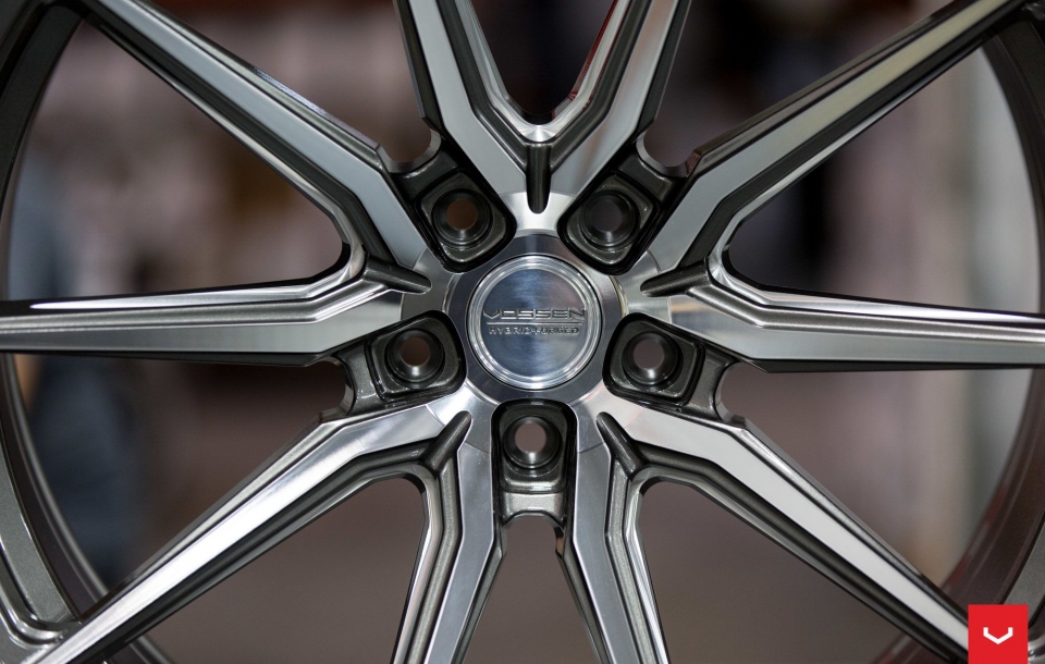 ДИСКИ VOSSEN HF-3 В ЦВЕТЕ GLOSS GRAPHITE POLISHED