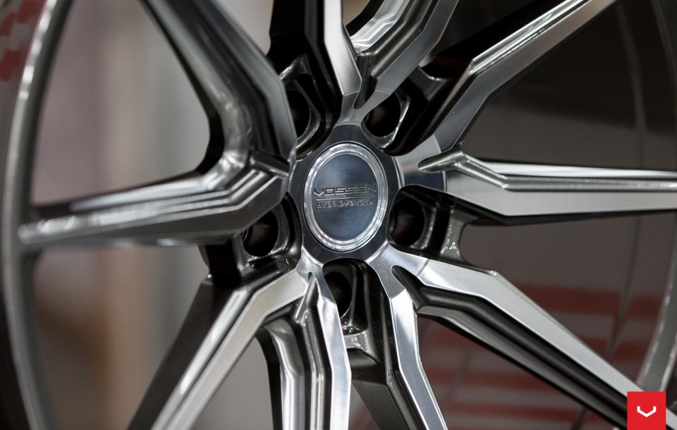 ДИСКИ VOSSEN HF-3 В ЦВЕТЕ GLOSS GRAPHITE POLISHED