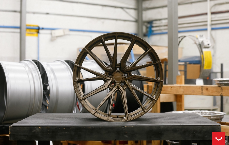 ДИСКИ VOSSEN HF-4T В ЦВЕТЕ SATIN BRONZE