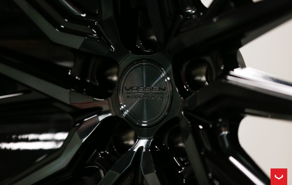 ДИСКИ VOSSEN HF-4T В ЦВЕТЕ TINTED GLOSS BLACK