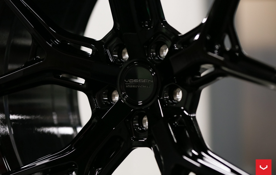 ДИСКИ VOSSEN HF-5 В ЦВЕТЕ GLOSS BLACK