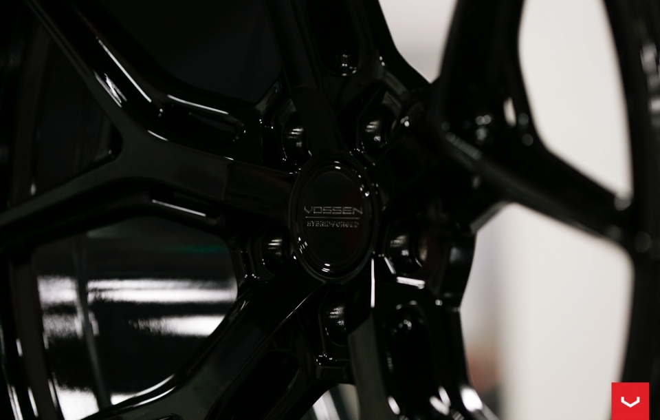 ДИСКИ VOSSEN HF-5 В ЦВЕТЕ GLOSS BLACK