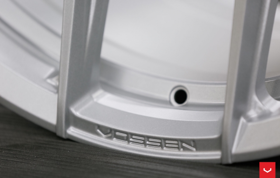 ДИСКИ VOSSEN HF-5 В ЦВЕТЕ SATIN SILVER