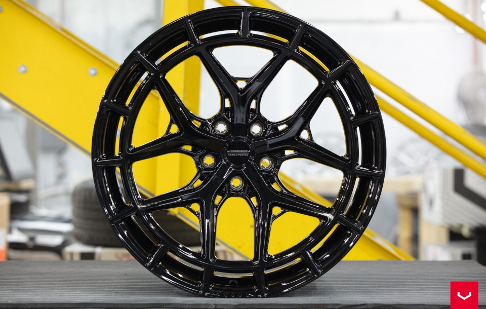 Диски Vossen HFX-1 5 болтов в цвете Gloss Black