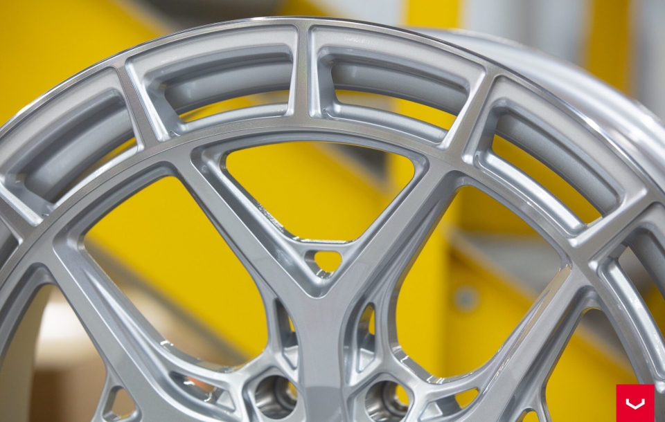 Диски Vossen HFX-1 5 болтов в цвете Silver Polished