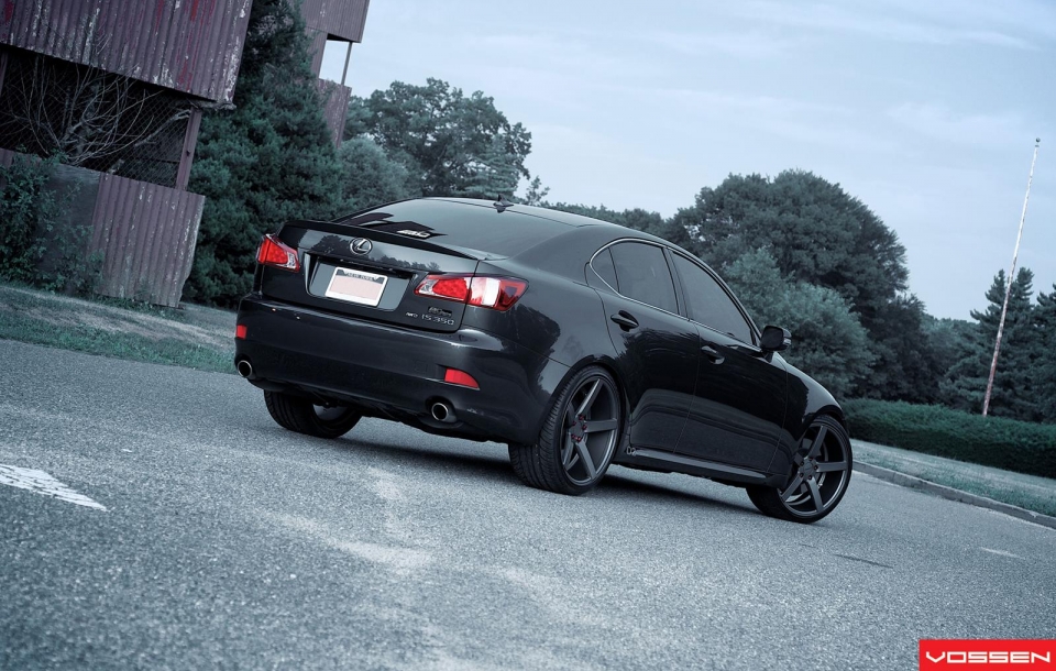 LEXUS IS на дисках Vossen CV3