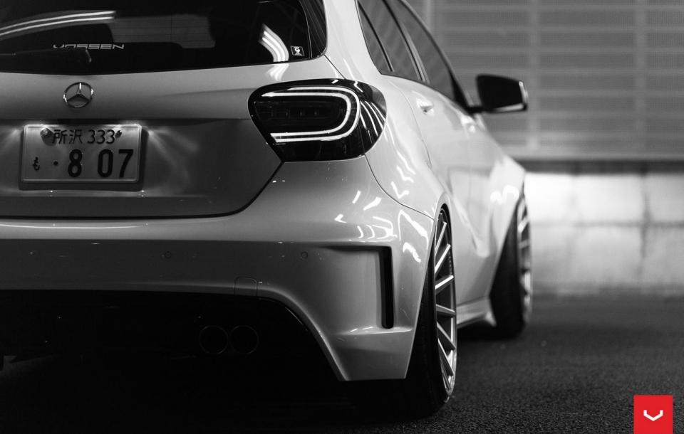 MERCEDES BENZ A45 AMG на дисках VFS2