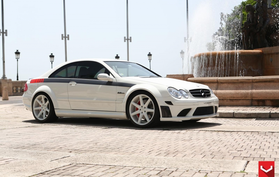 MERCEDES BENZ CLK BLACK серии на дисках CV7